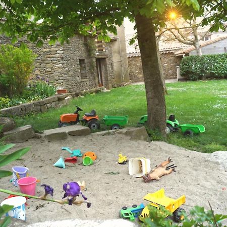 La Petite Maison Dans La Prairie Cassaignes Exterior foto